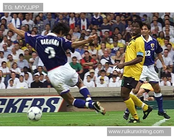 日本世界杯足球球星风采大赏展现运动员激情与实力的完美瞬间